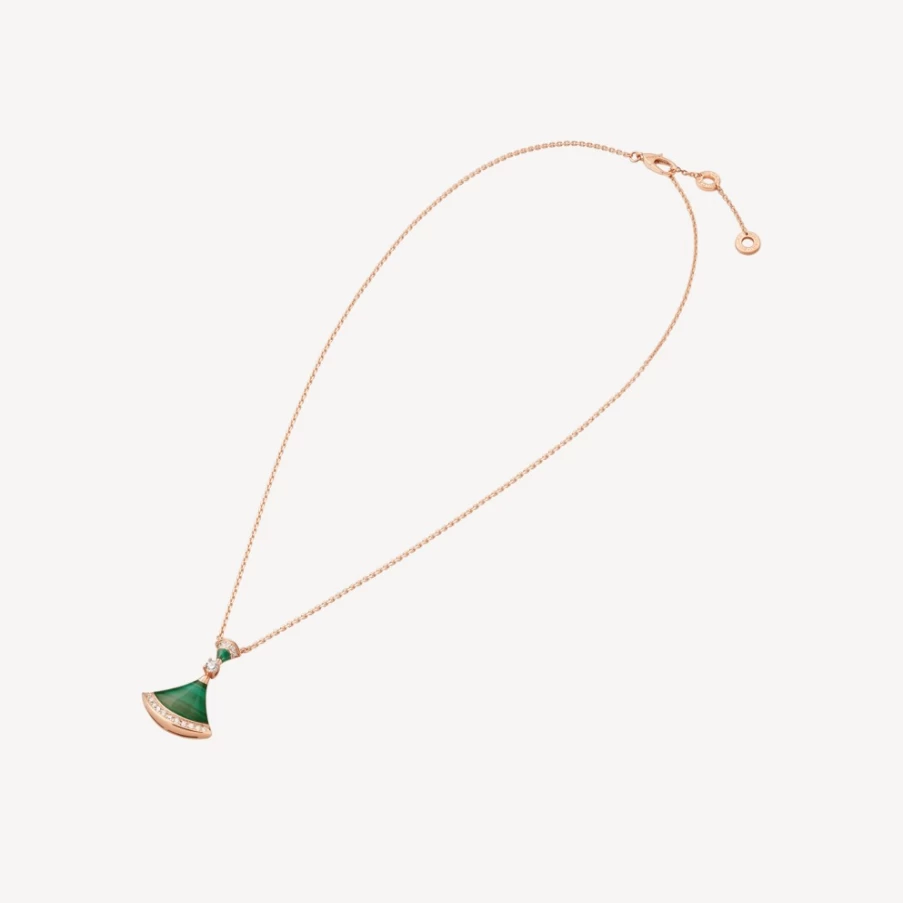 BVLGARI Divas’ Dream Green Pendant Necklace | Luxury Emerald Jewelry Collection