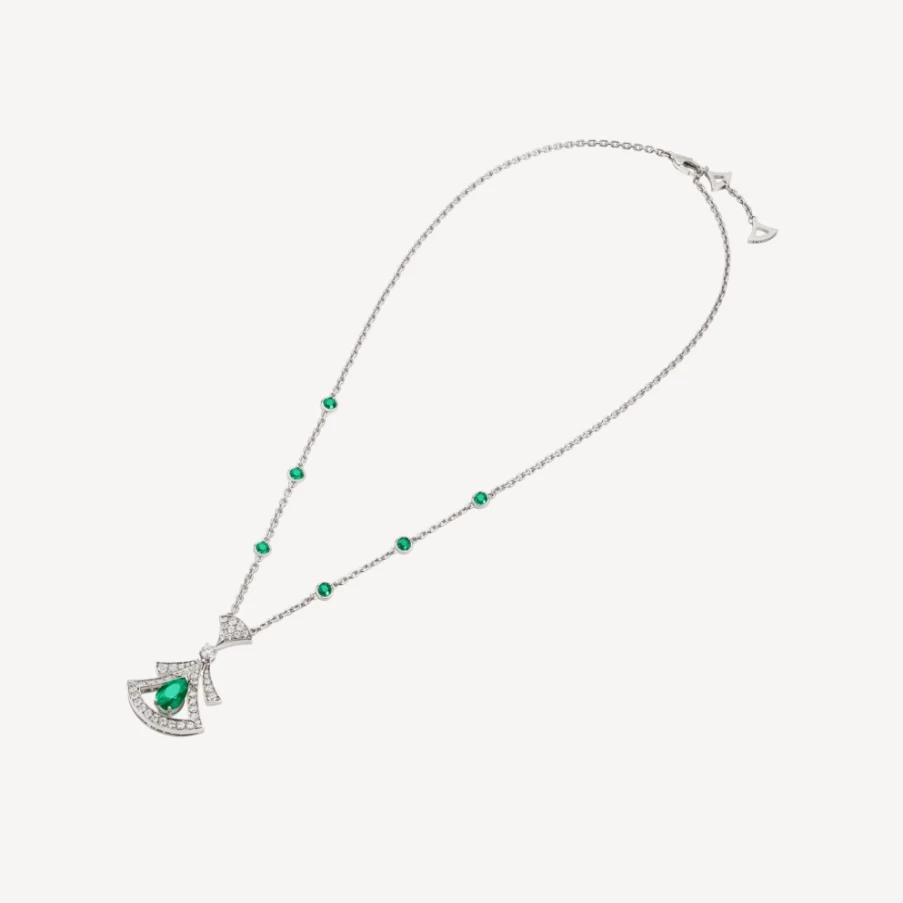 BVLGARI Divas’ Dream Green Pendant Necklace | Luxury Jewelry Collection