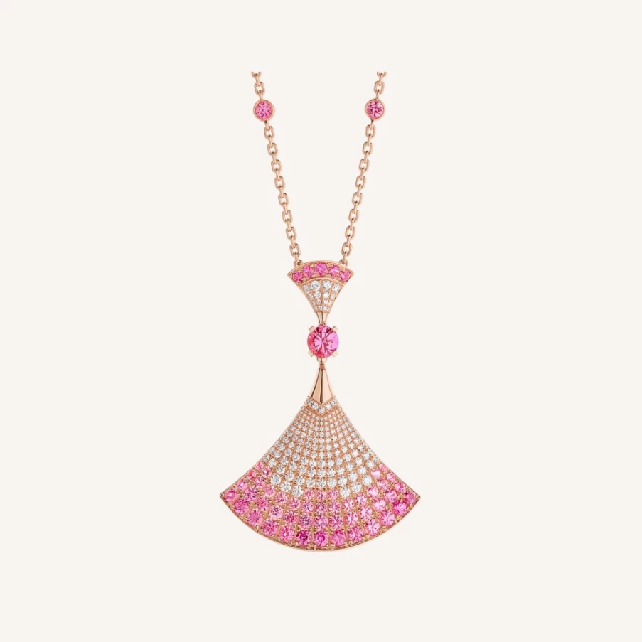 BVLGARI Divas' Dream Necklace | Elegant Pendant Collar for Women | Luxury Jewelry Collection