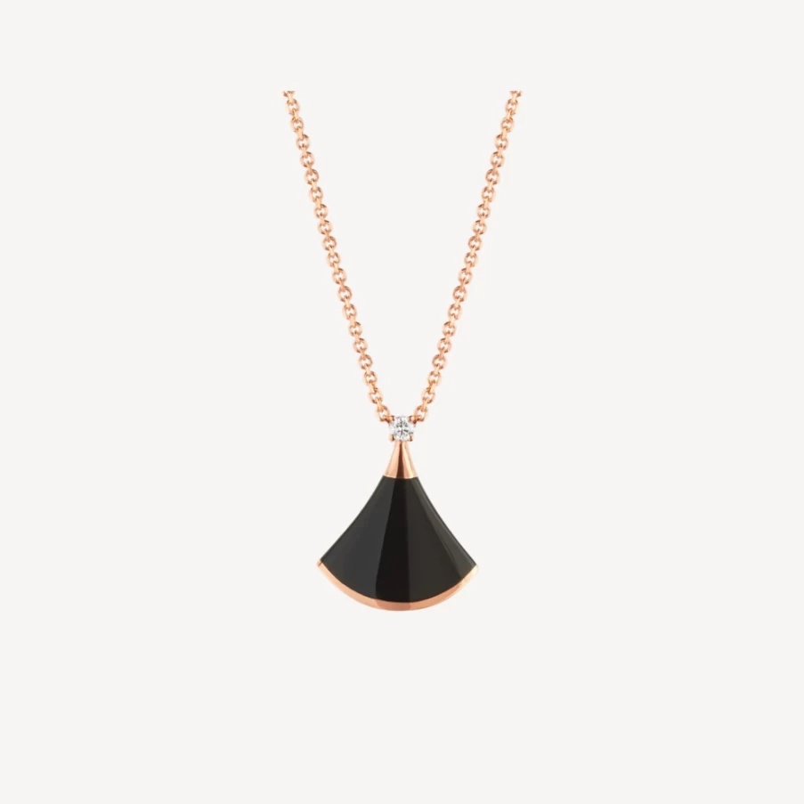BVLGARI Divas’ Dream Black Necklace | Elegant Pendant Collar for Women