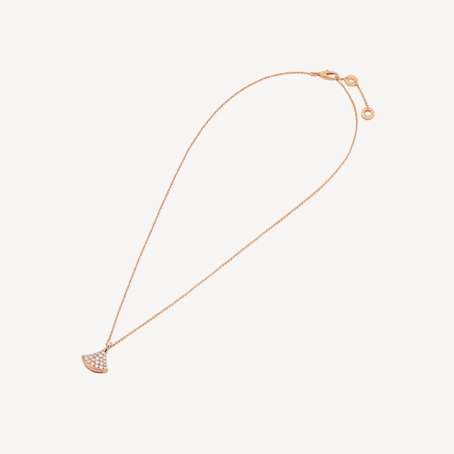 BVLGARI Divas' Dream Necklace | Luxury Diamond Pendant | Elegant Jewelry Collection