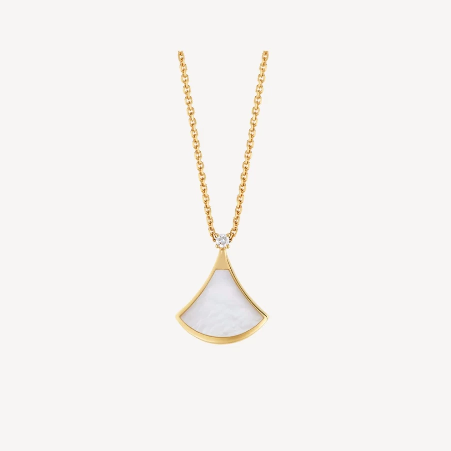 BVLGARI Divas’ Dream Necklace in Yellow | Luxury Diamond Pendant